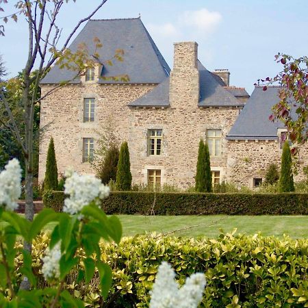 B&B Le Plessix - Manoir Le Plessix Madeuc Corseul 外观 照片